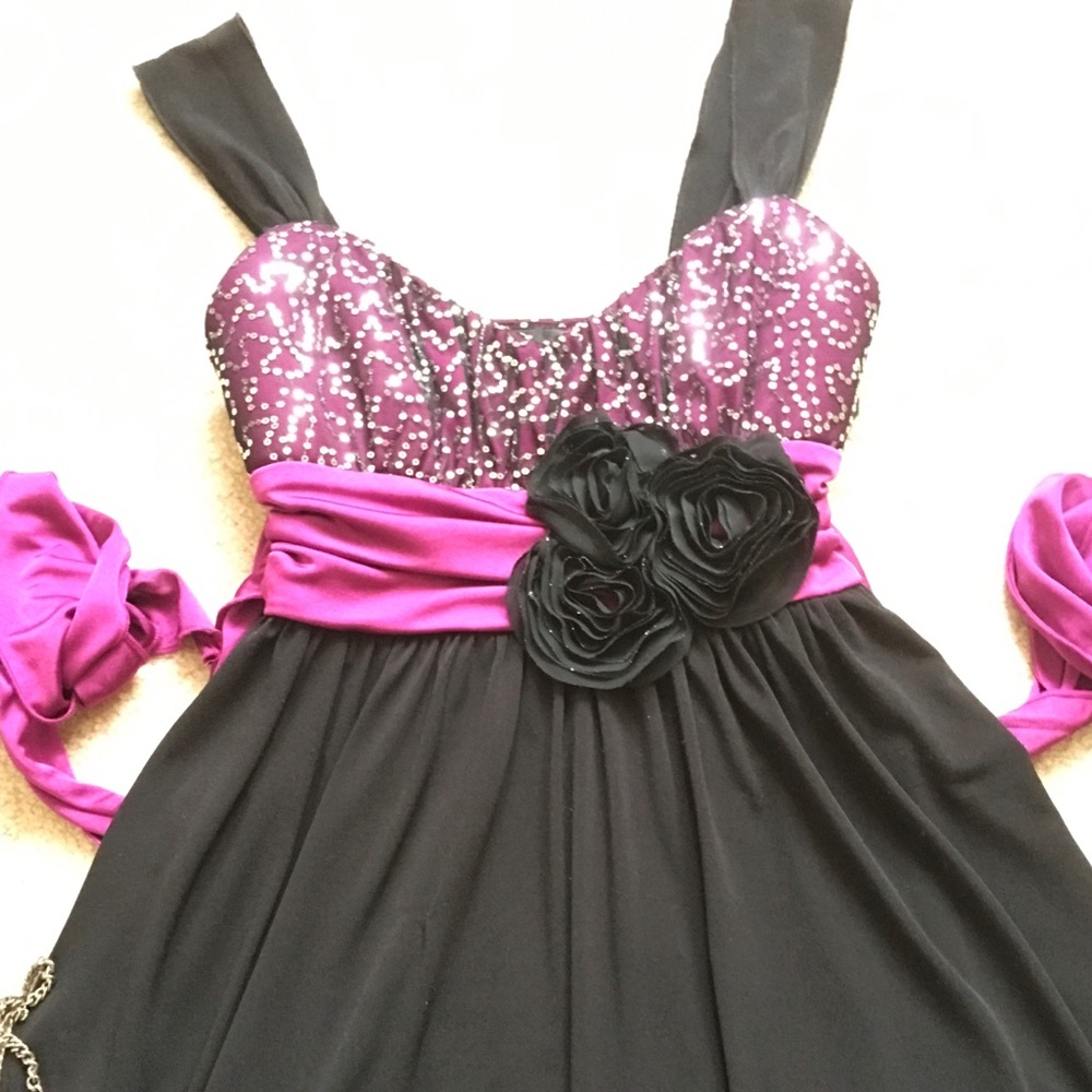 BEAUTIFUL SEQUINED COCKTAIL PROM FORMAL DRESS - Picture 3 of 4
